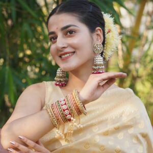 Rashi red chura set for wedding